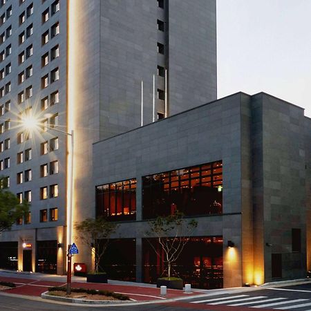 Hotel Ramada By Wyndham Gunsan Zewnętrze zdjęcie