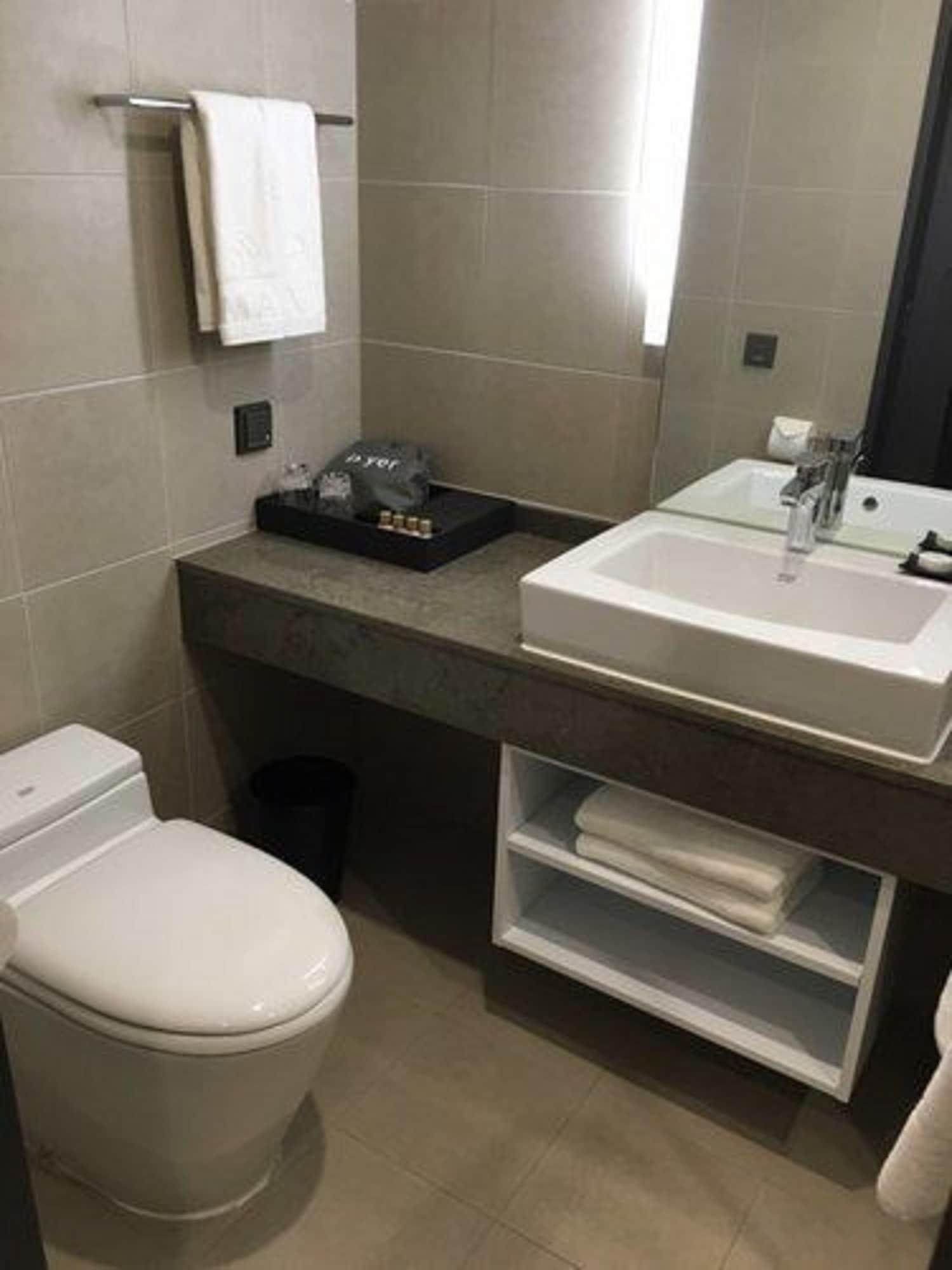 Hotel Ramada By Wyndham Gunsan Zewnętrze zdjęcie