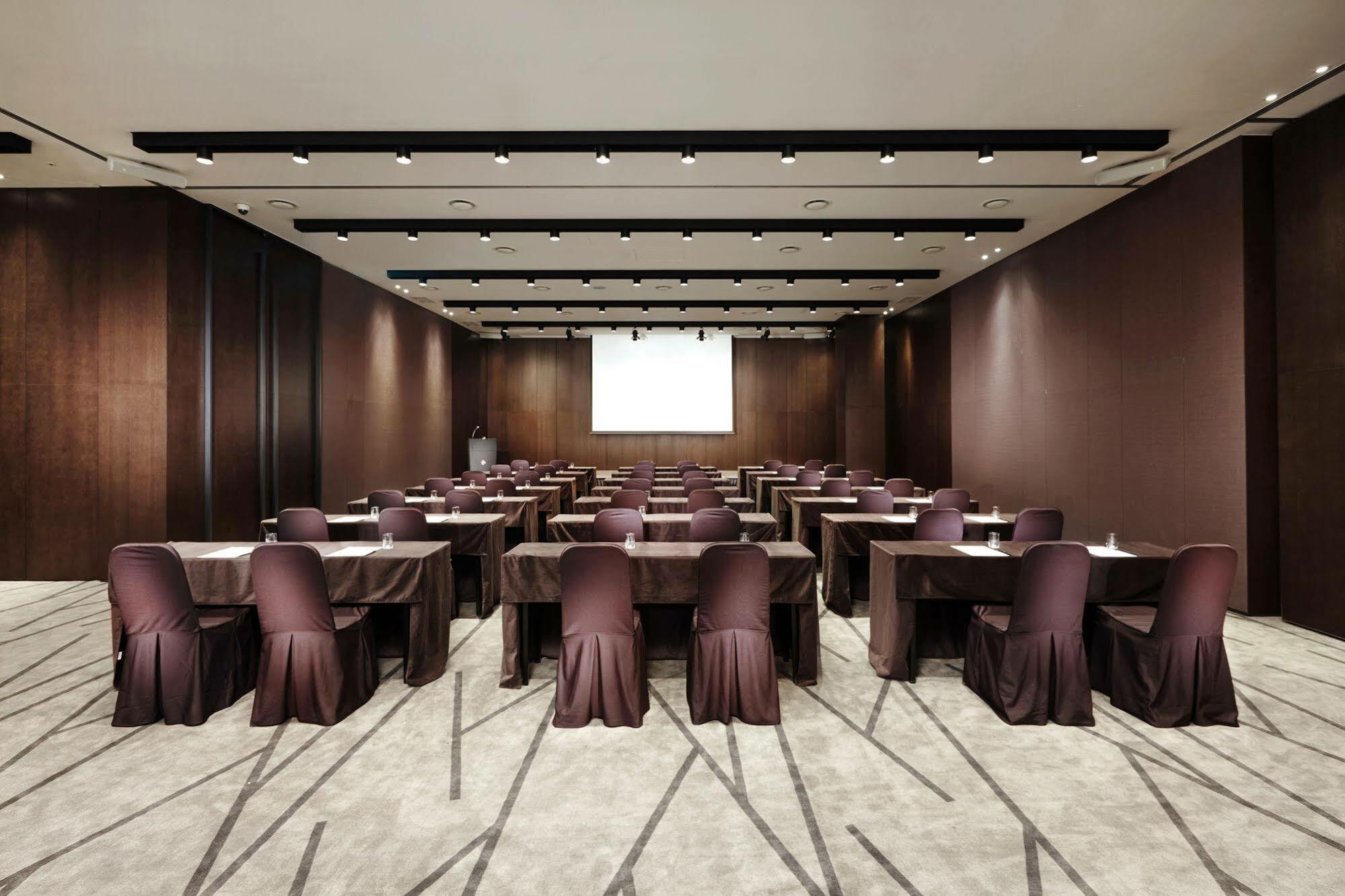 Hotel Ramada By Wyndham Gunsan Zewnętrze zdjęcie